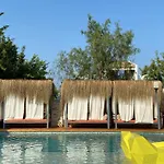 Hotel Sevilla Alacati *